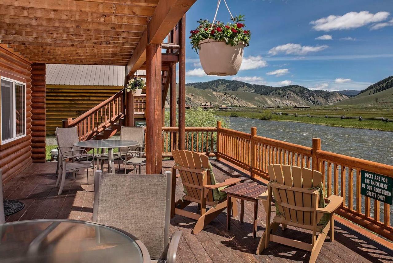 Redfish Riverside Inn Stanley ภายนอก รูปภาพ