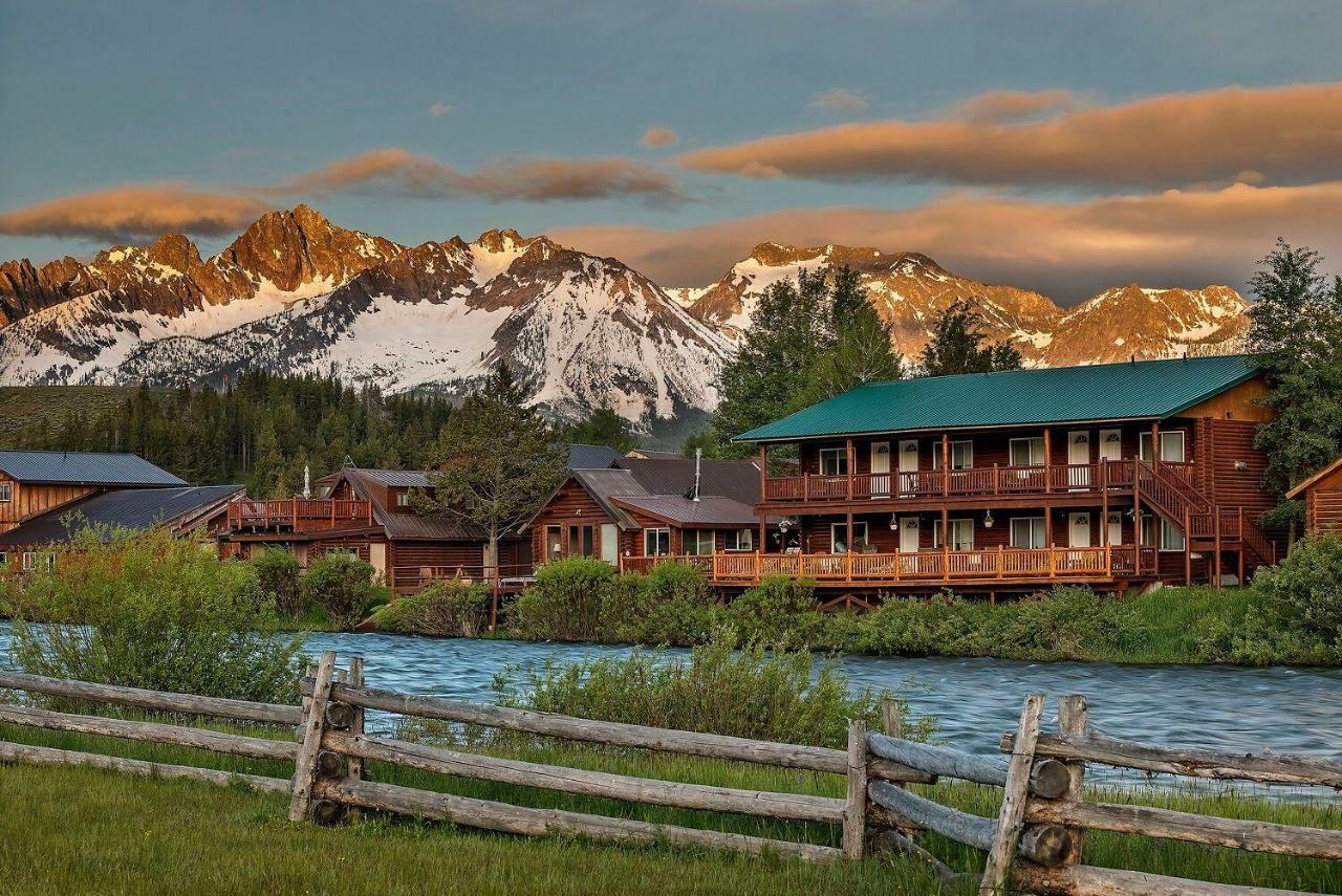 Redfish Riverside Inn Stanley ภายนอก รูปภาพ
