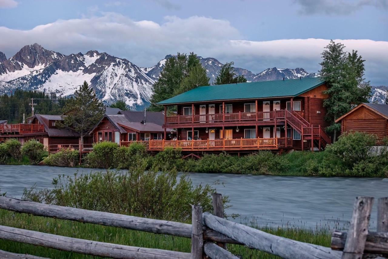 Redfish Riverside Inn Stanley ภายนอก รูปภาพ